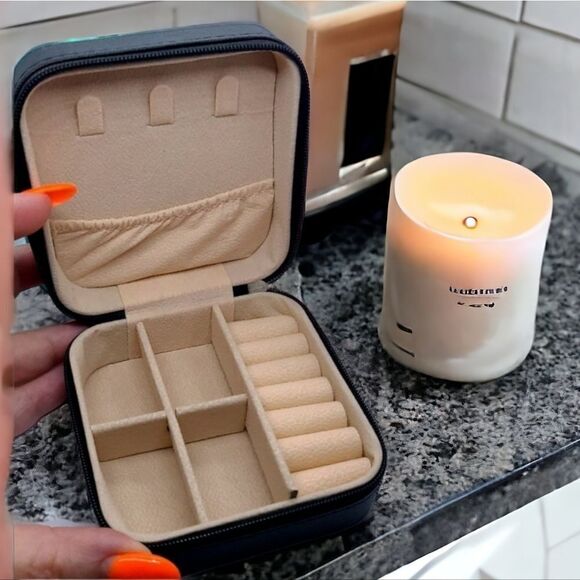 Boutique Other - Black Travel Jewelry Box Faux Leather Zipper Organizer Case Mini Portable Square